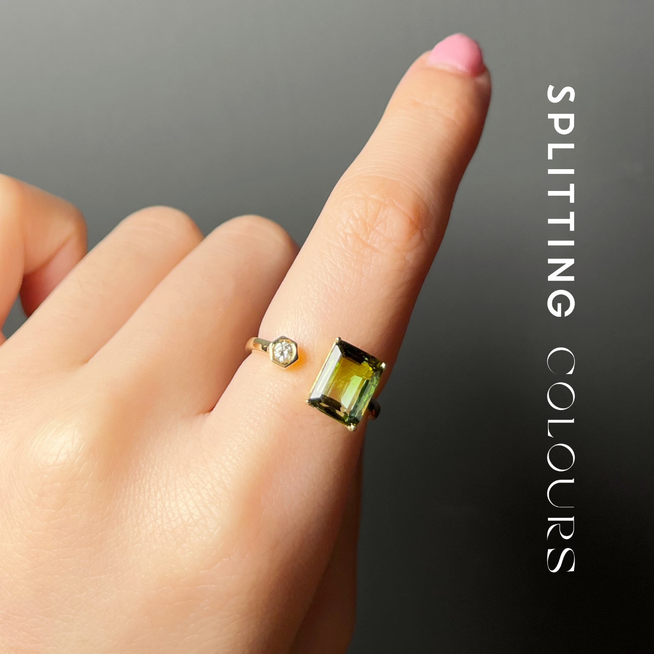 The Satellite Ring – 2.72ct Fern Green Gradient Tourmaline